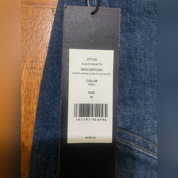 NWT Veronica Beard High-Rise Carson Jeans - Picture 3 of 4